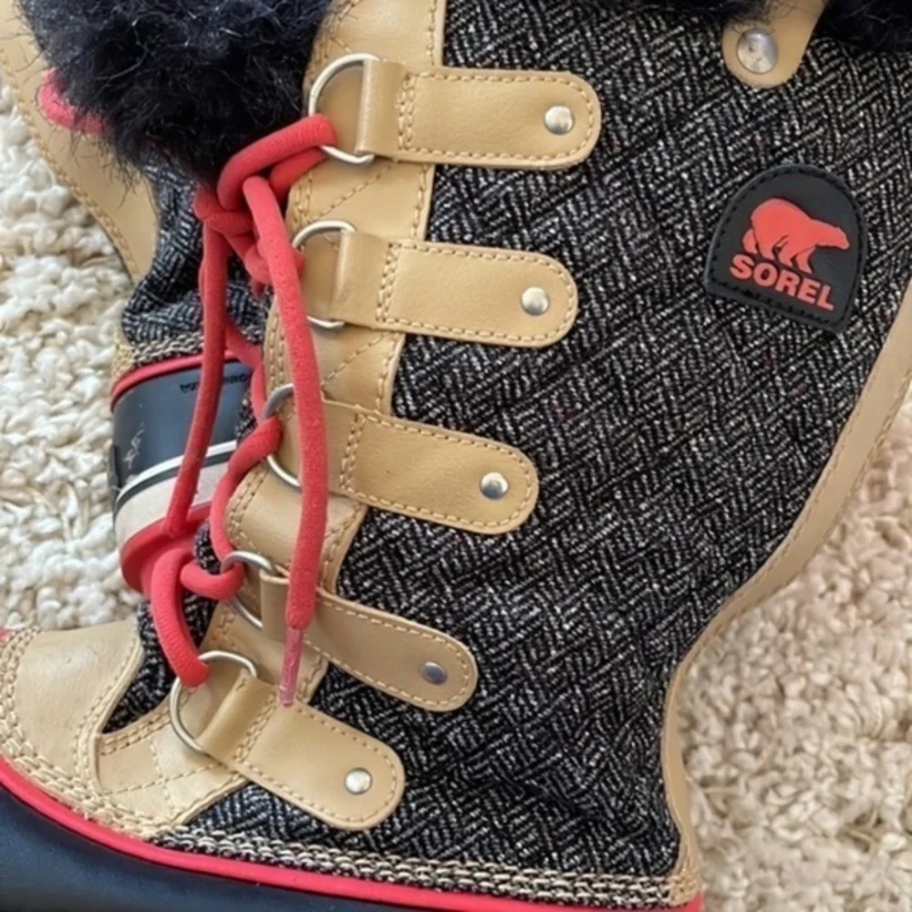 Sorel Joan Of Artic Boots​